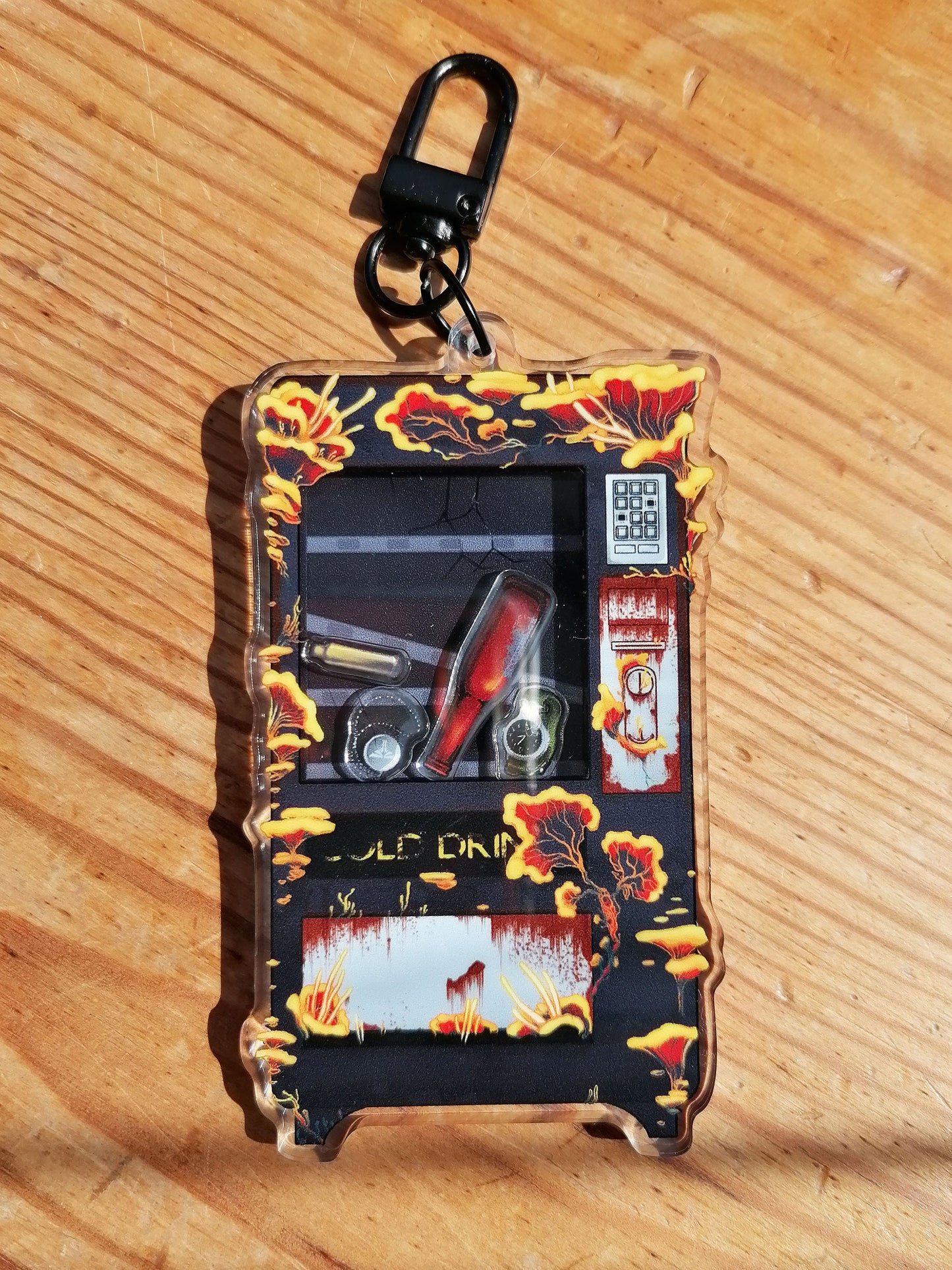 The Last of Us Vending Machine Shaker Charm