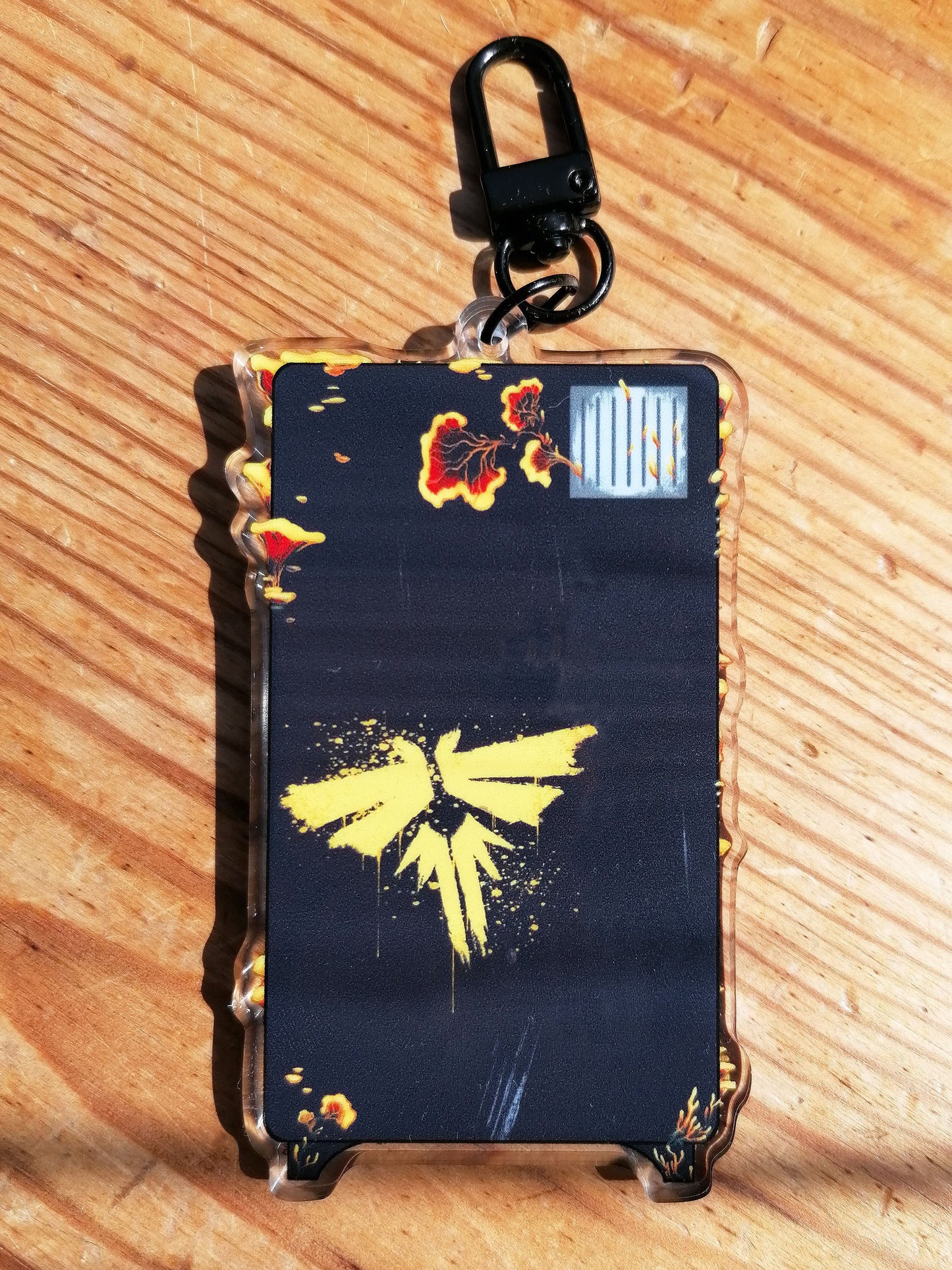 The Last of Us Vending Machine Shaker Charm
